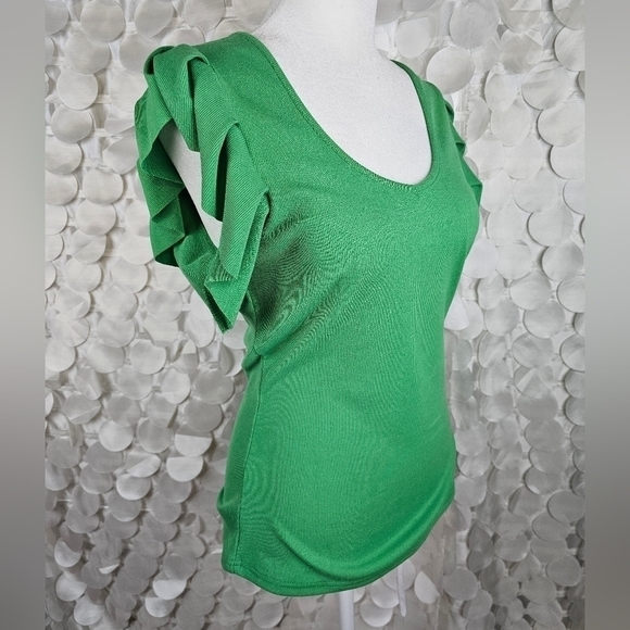 GREEN KNITTED RUFFLE Short Sleeve Colorful‎ Top Size S, Size M, Size L - Picture 3 of 3